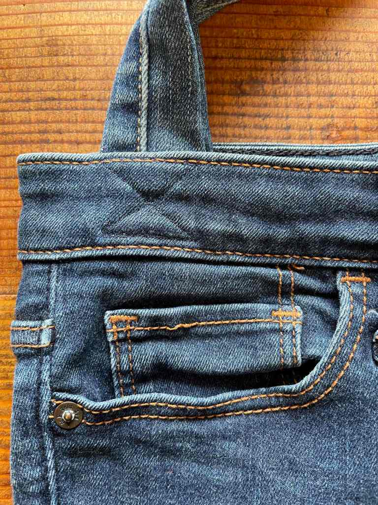 How to make a denim bag for Mother's Day - SINGER®